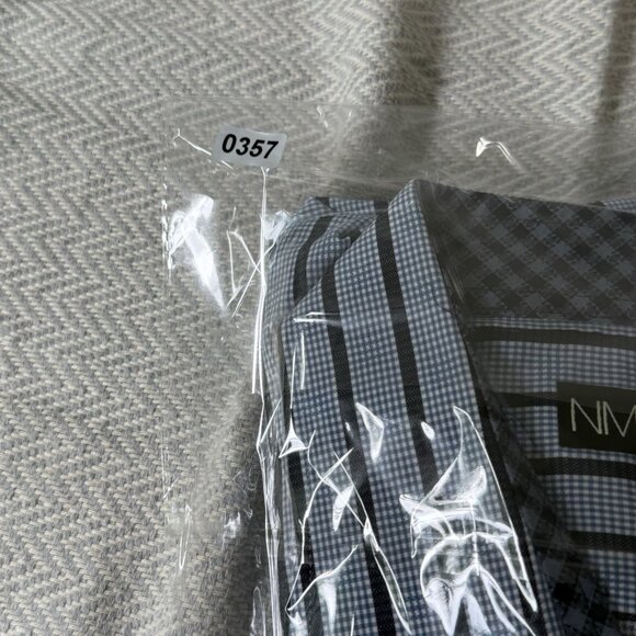 Neiman Marcus Button Up Shirt Mens XL Blue Long Sleeve Collared Preppy Formal - Picture 7 of 12